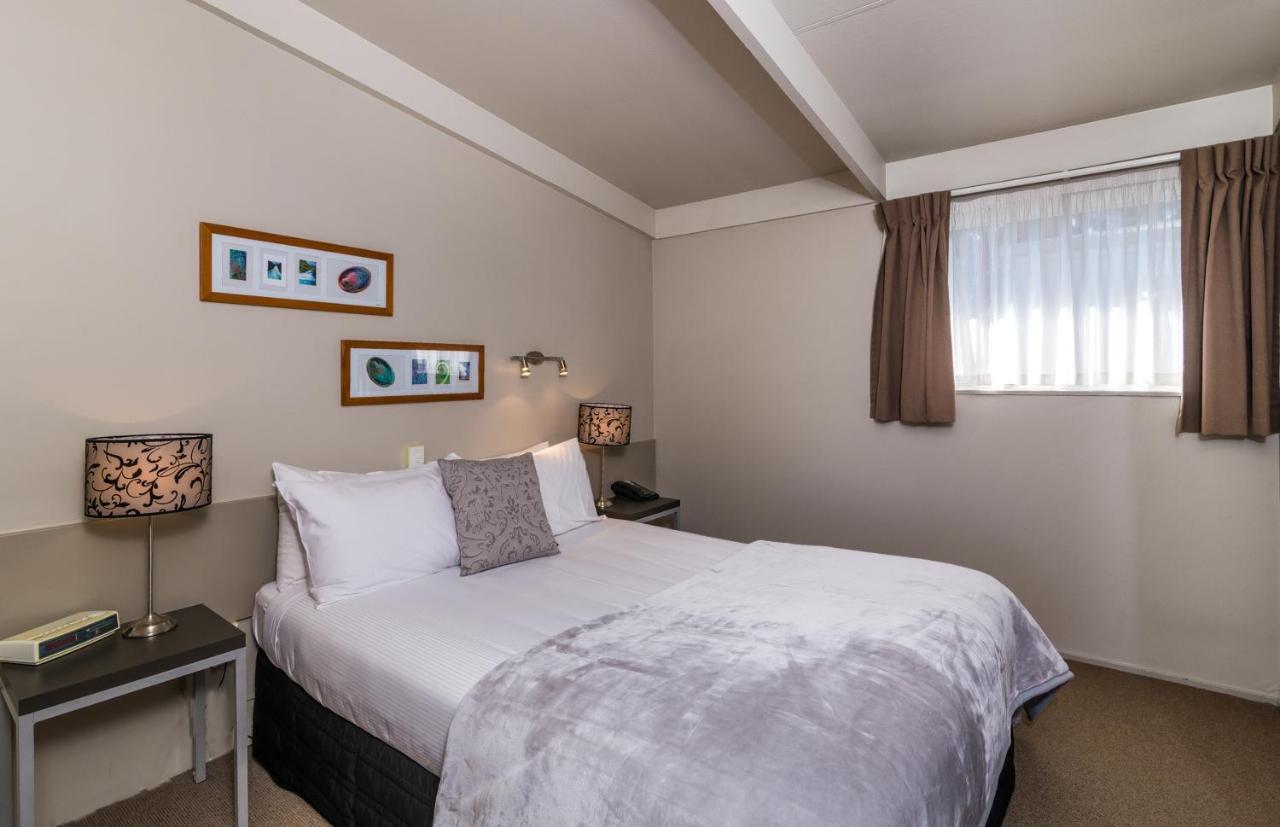 تاوبو Twin Peaks Lakeside Inn المظهر الخارجي الصورة