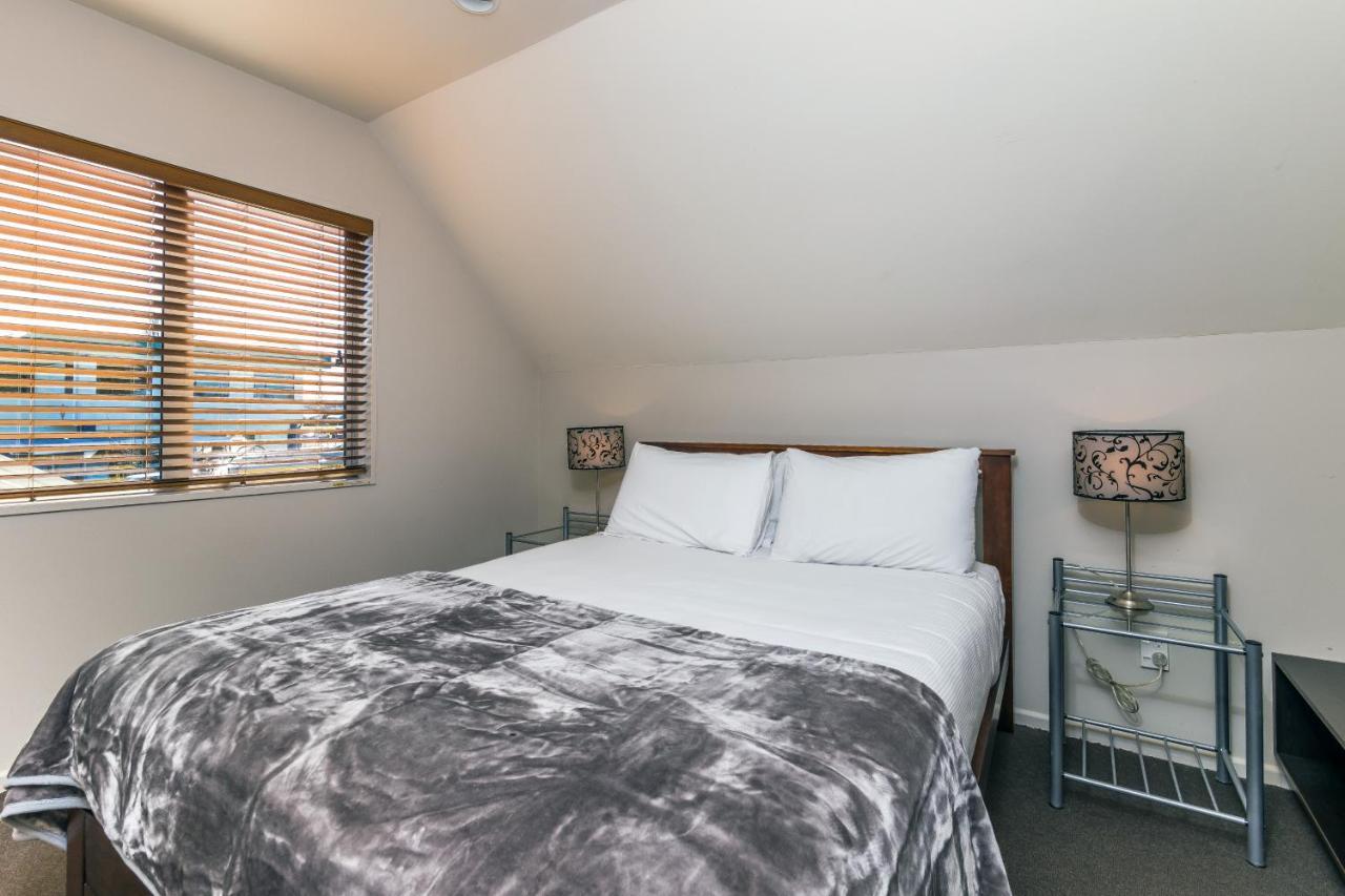 تاوبو Twin Peaks Lakeside Inn المظهر الخارجي الصورة