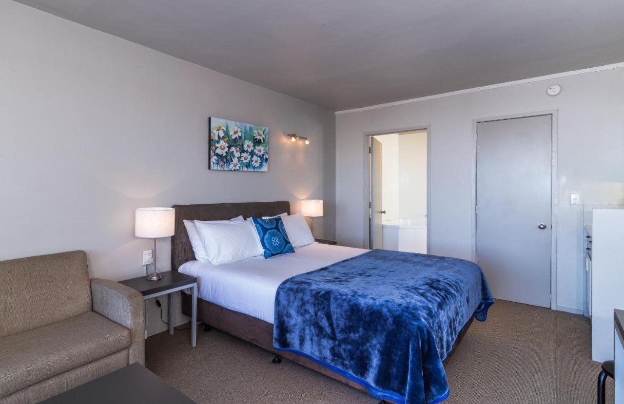 تاوبو Twin Peaks Lakeside Inn المظهر الخارجي الصورة