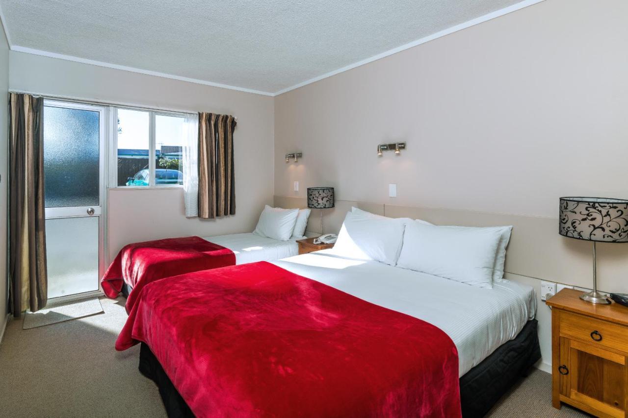 تاوبو Twin Peaks Lakeside Inn المظهر الخارجي الصورة